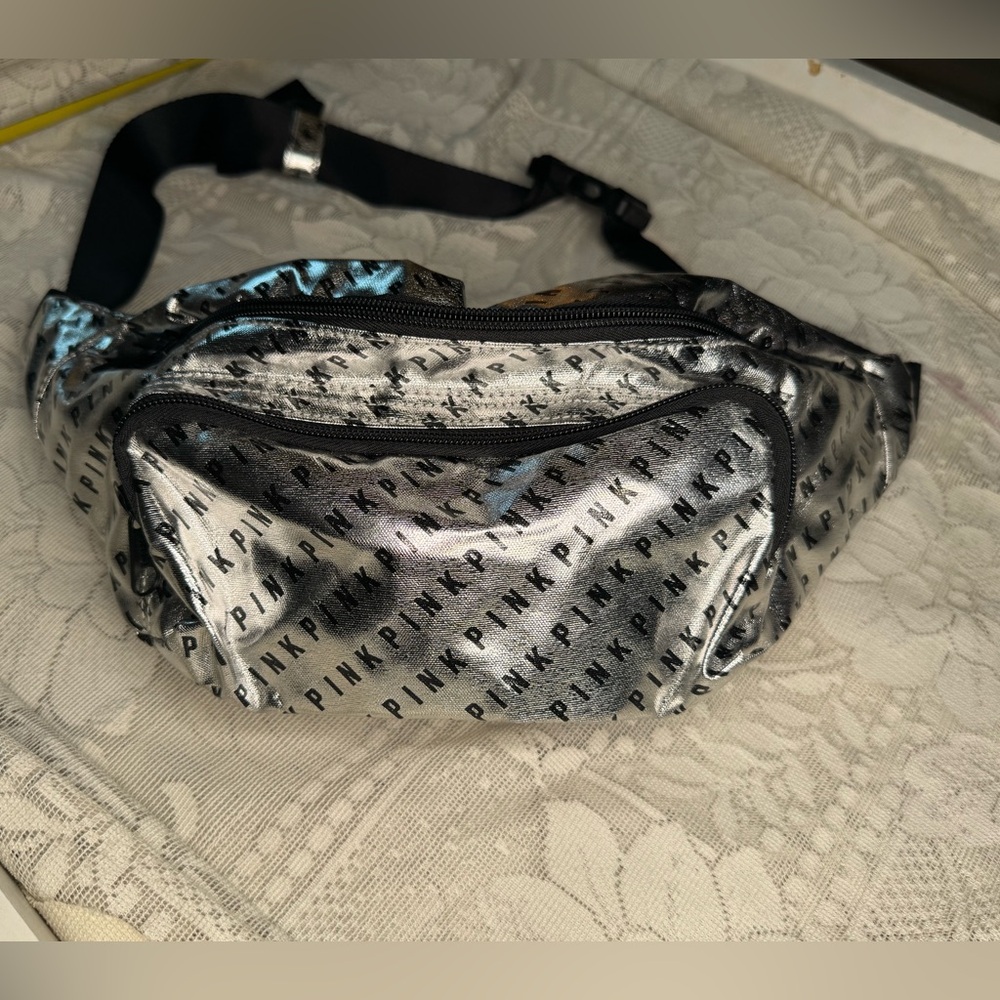 Victoria's Secret Pink Oversized Belt Bag Metallic Silver Black Logo Fanni Pack